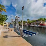 Pelican Landing