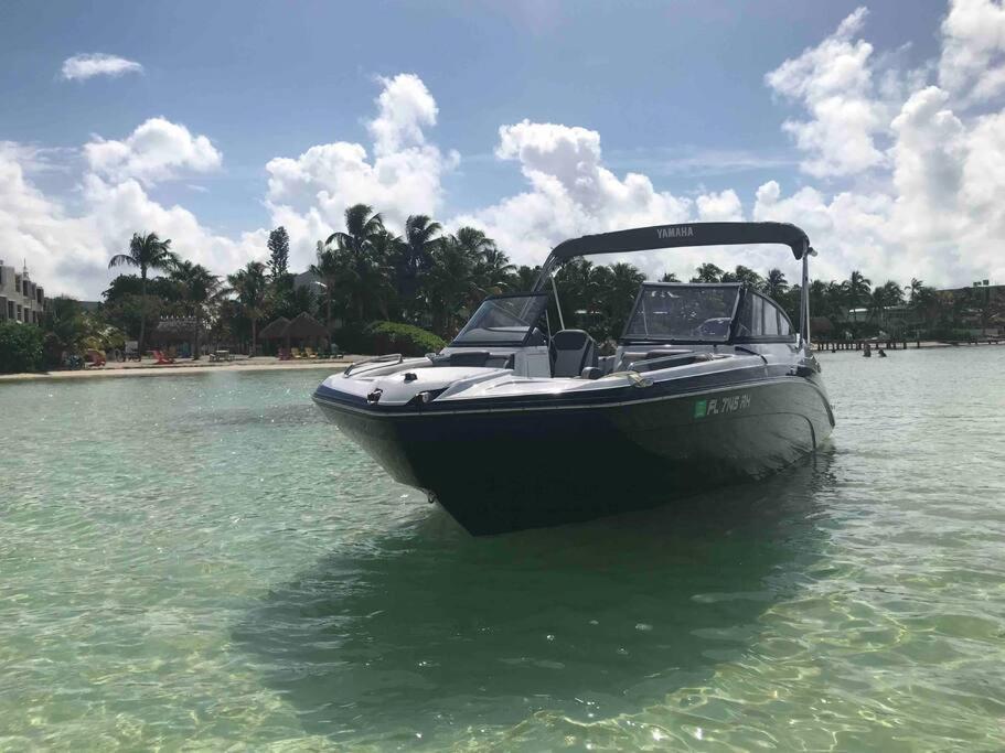 Unity & Autonomy 2 Sides A Duplex & 70' Dock Holiday home *