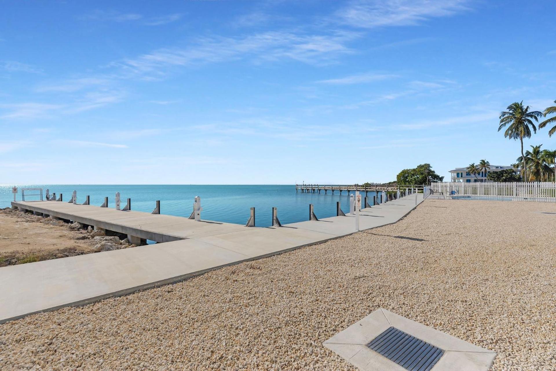 Home, Ocean Views, Playroom, Near Tiki Bar, Pool, And Boat Dockage, Ultimate Keys Getaway Holiday home *
