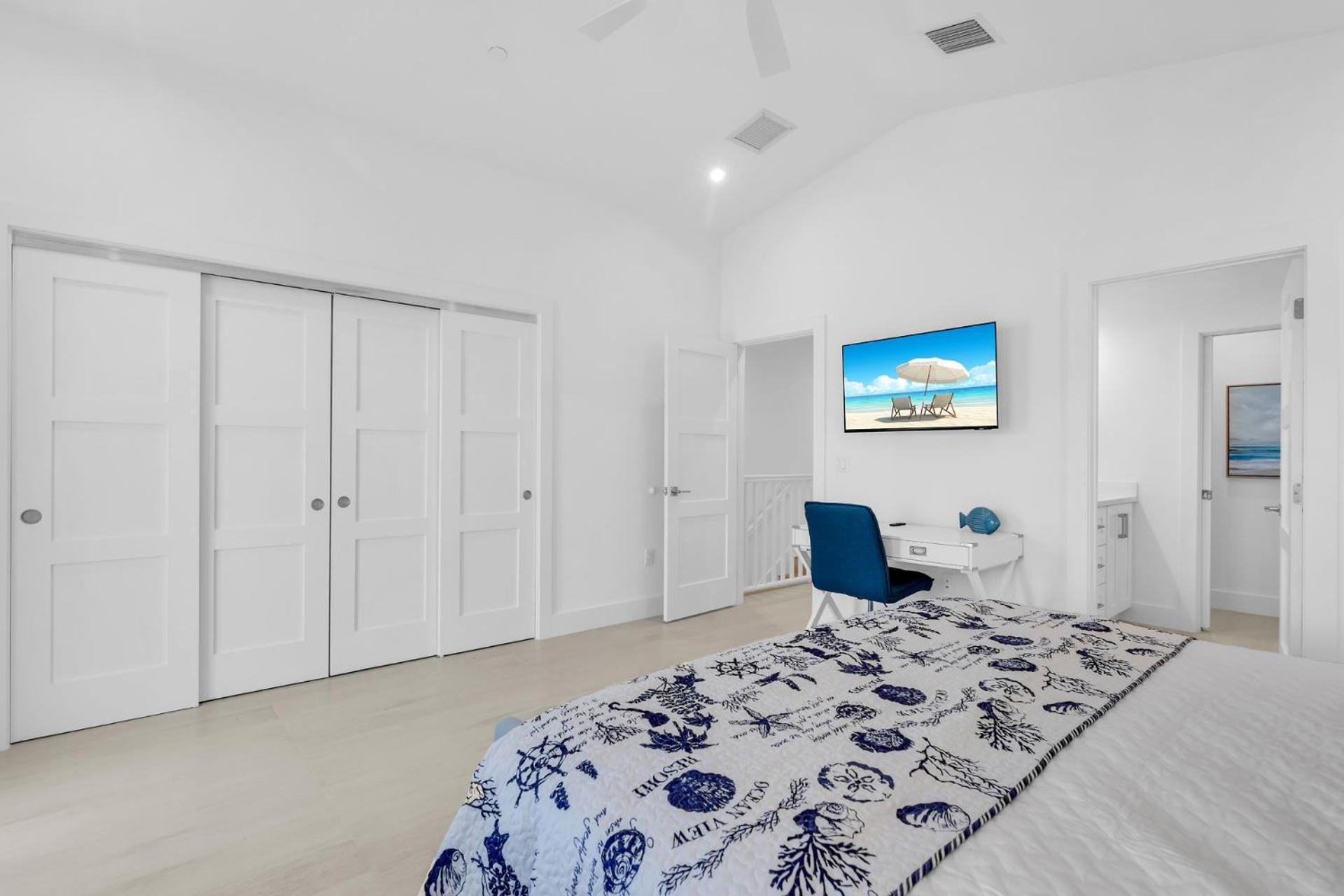 Home, Ocean Views, Playroom, Near Tiki Bar, Pool, And Boat Dockage, Ultimate Keys Getaway Holiday home *