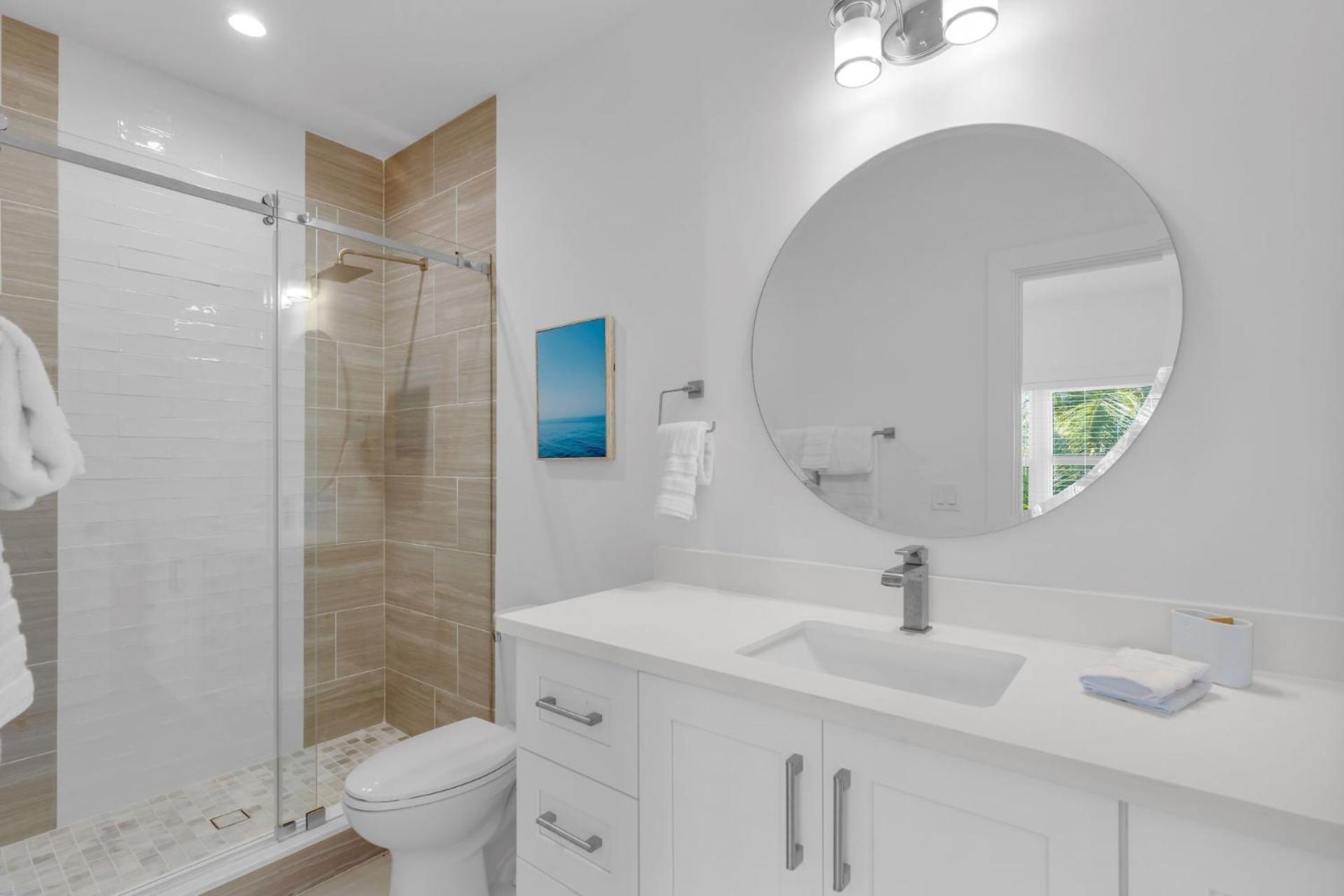 Home, Ocean Views, Playroom, Near Tiki Bar, Pool, And Boat Dockage, Ultimate Keys Getaway * Islamorada
