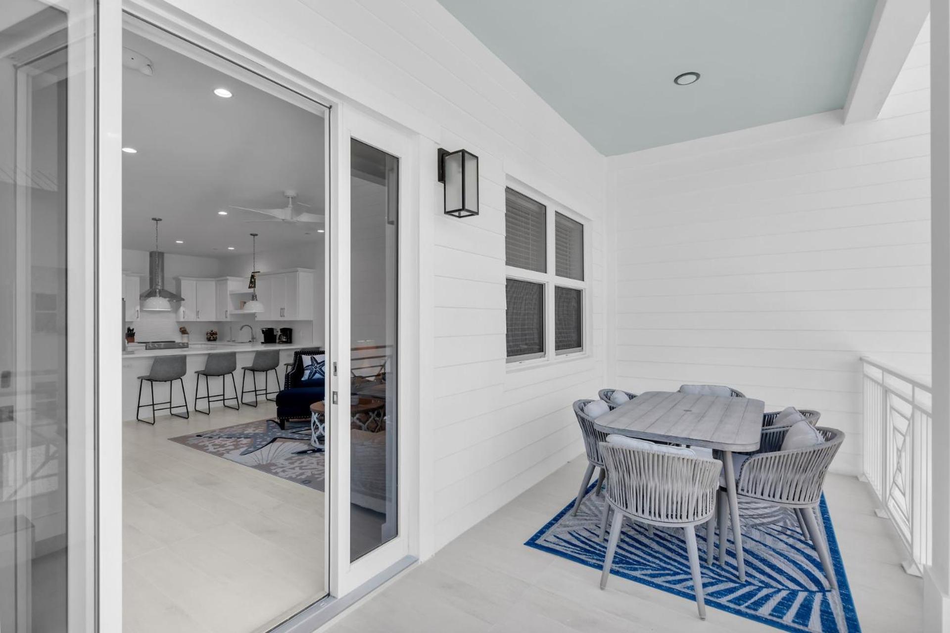 Home, Ocean Views, Playroom, Near Tiki Bar, Pool, And Boat Dockage, Ultimate Keys Getaway Holiday home