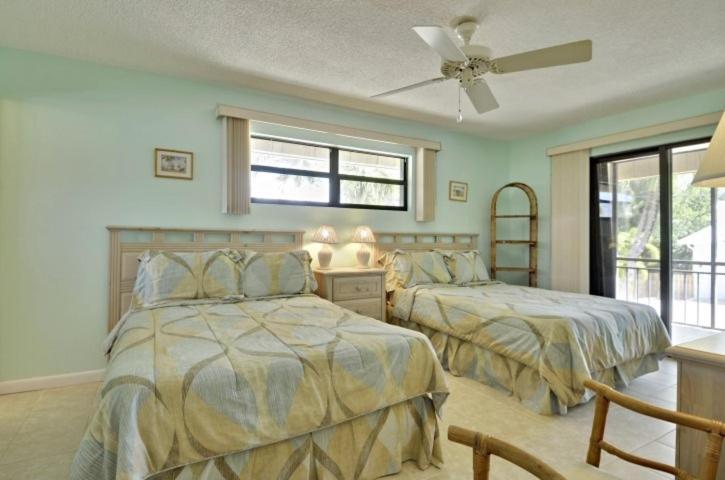 Beautiful 2 Bedroom With Boat Slip *
