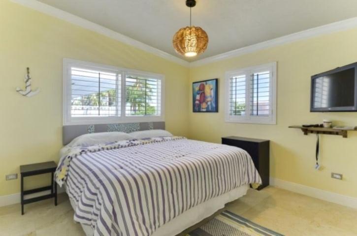 Holiday home Beautifully Remodeled Roomy Single Family Stilt Home, *