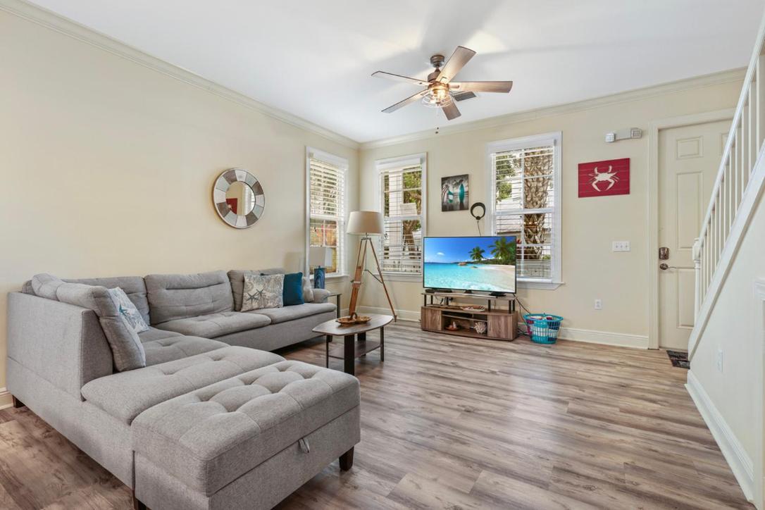 Holiday home Anglers Reef 2br 3ba Oceanview In Gated Community With Style Pool, Private And Marina *