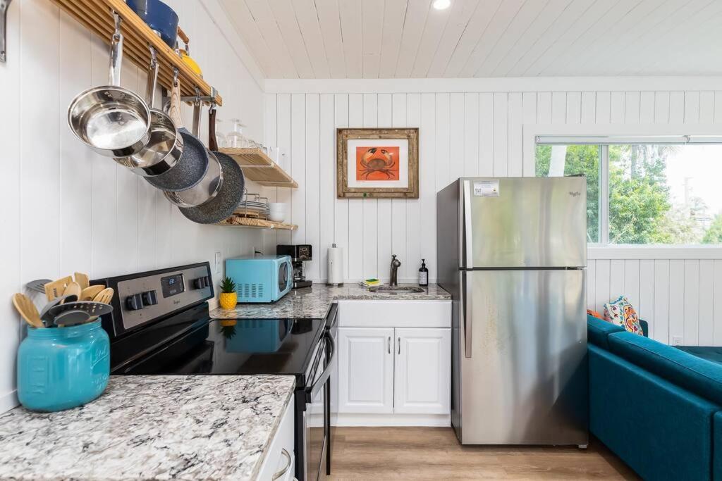 Hidden Gem Duplex In Heart Of Sleeps 8 Holiday home Islamorada