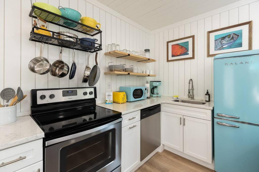 Hidden Gem Duplex In Heart Of Sleeps 8 Holiday home Islamorada