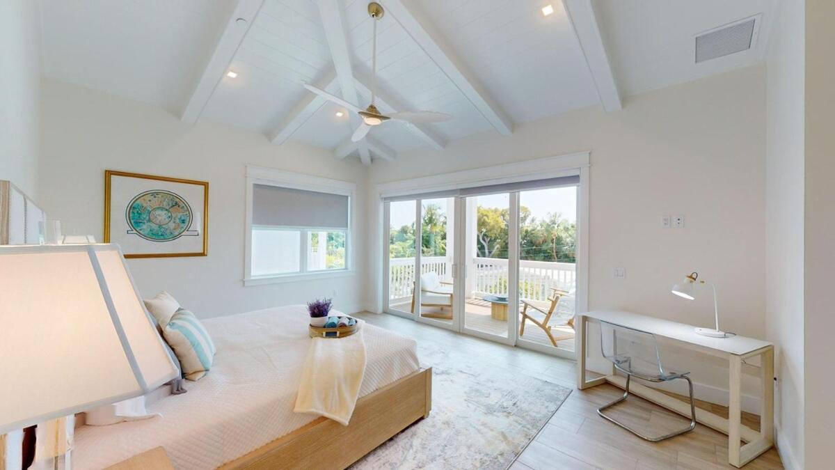 Seaside Sanctuary In Villa Islamorada