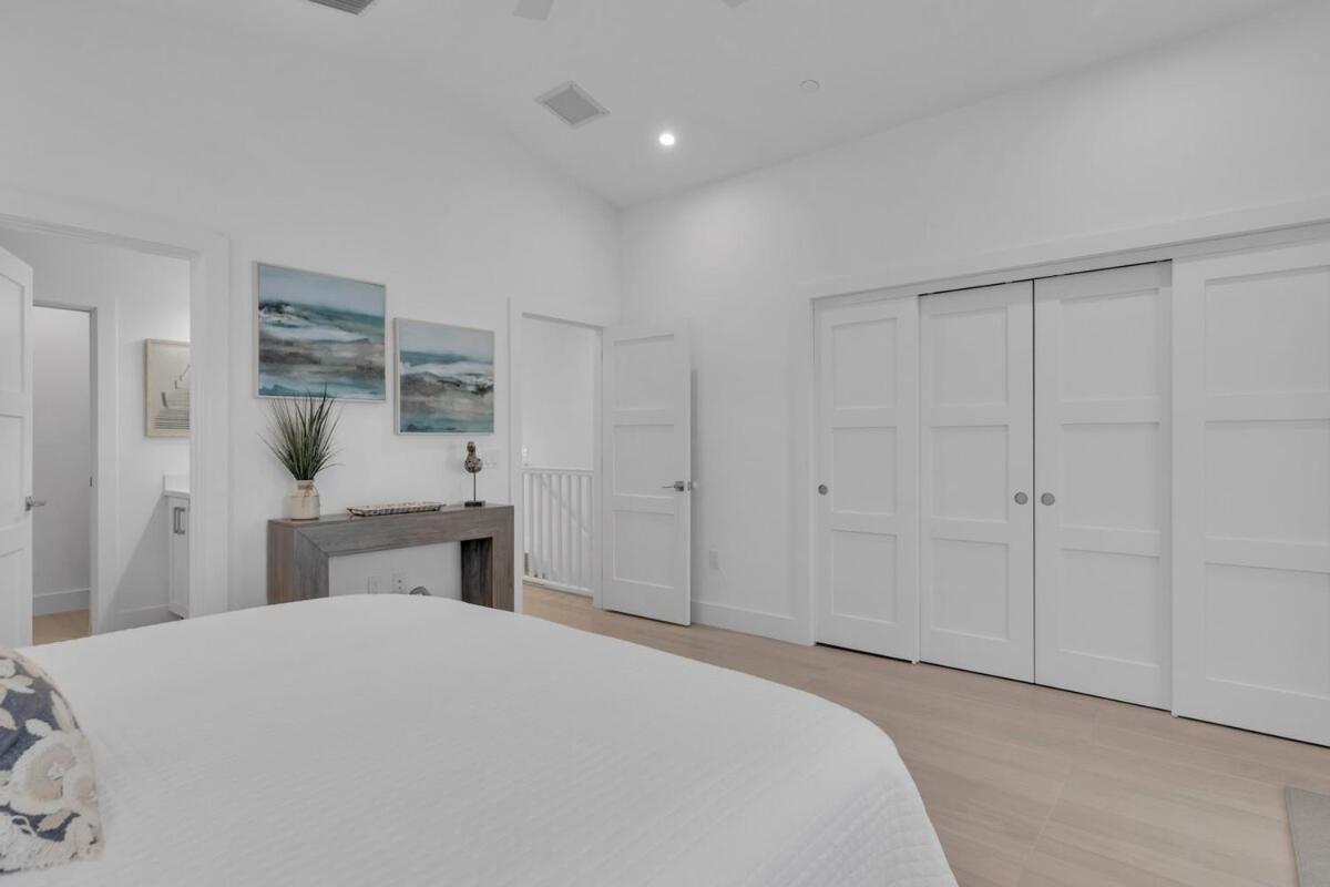 Oceanfront Townhome With Dock And Pool * Islamorada