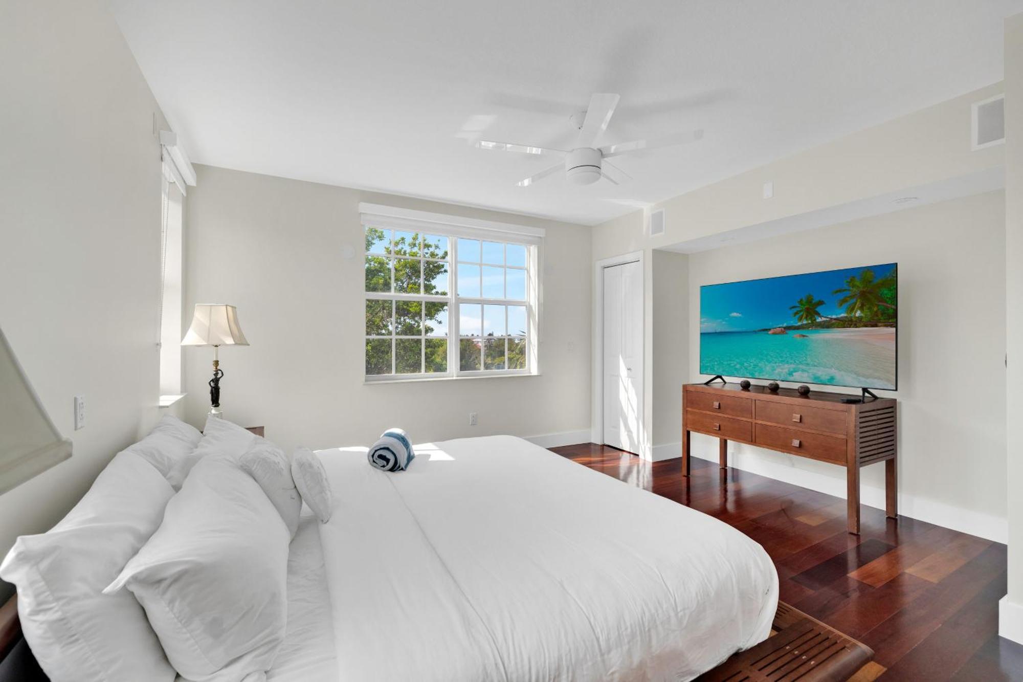 Apartment Ocean View Penthouse Retreat Amenities: Tennis Court Heated Pool Vista Key Two Islamorada