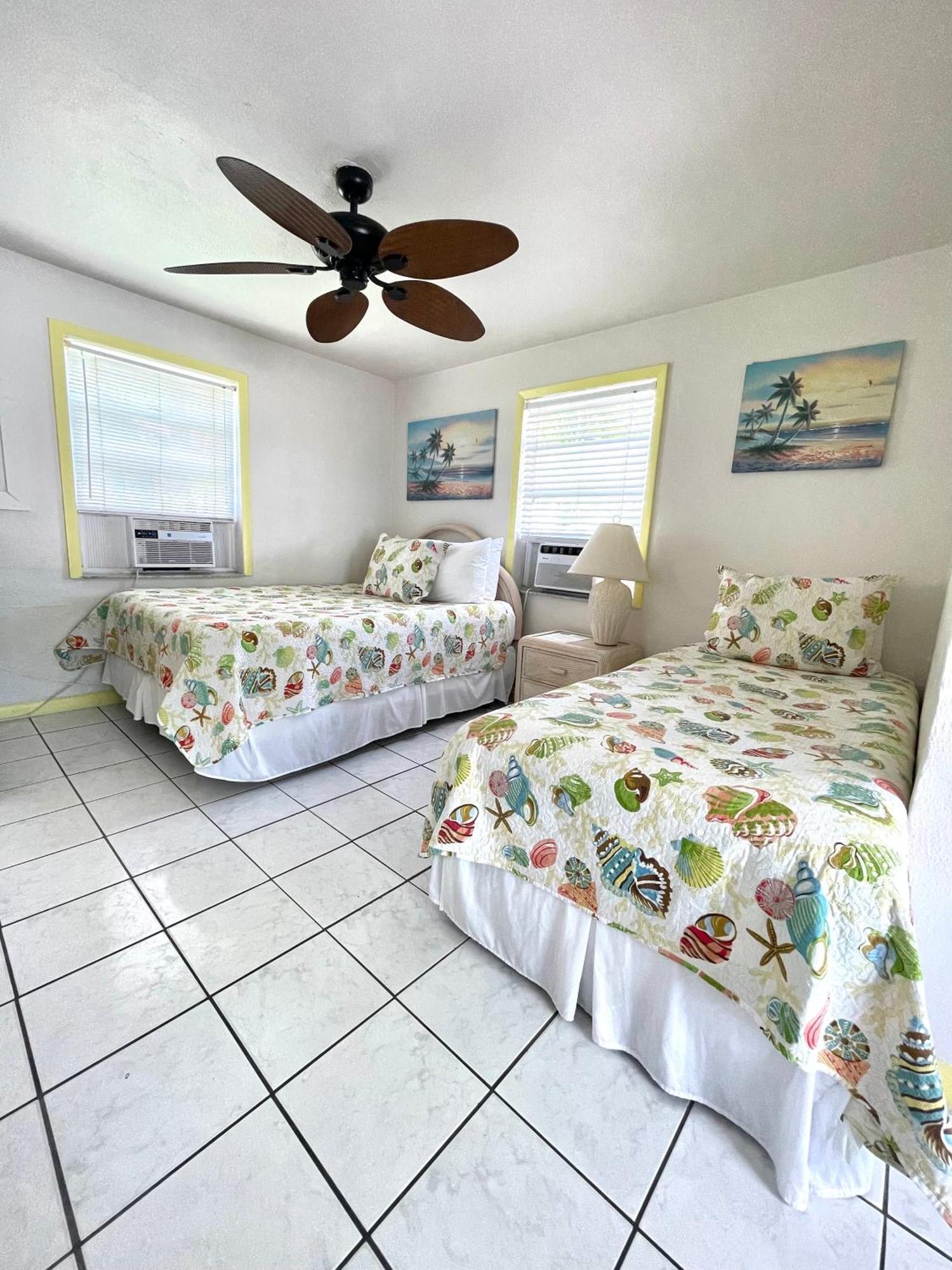 Inn Coconut Cove & Marina 2*