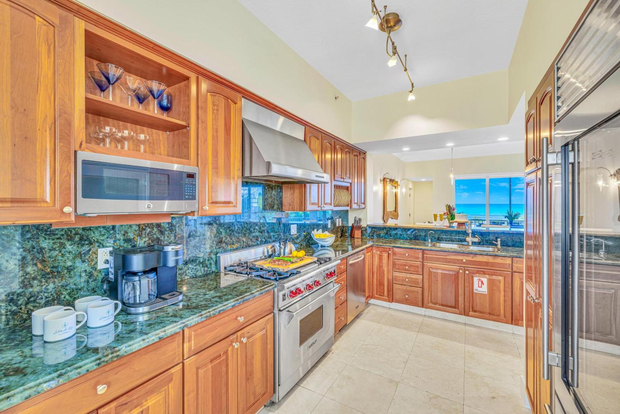 Apartment Ocean View Penthouse Retreat Amenities: Tennis Court Heated Pool Vista Key Two Islamorada