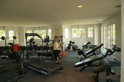 Inn Coconut Cove & Marina
