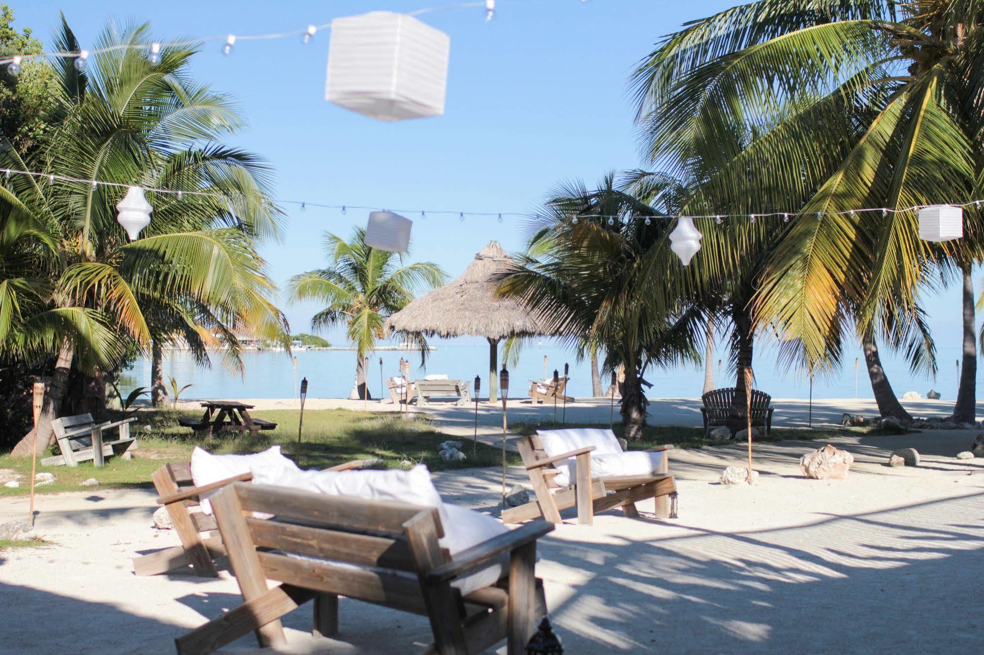 Inn Coconut Cove & Marina